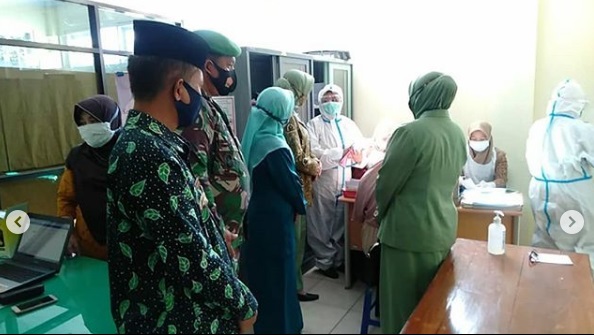 Kegiatan Tim Safari Baksos TNI KB Kesehatan Tahun 2020 di Puskesmas Rogotrunan Kecamatan Lumajang