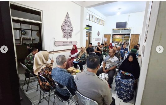 Musyarawah Kelurahan Khusus dalan rangka Pembentukan Koperasi Merah Putih Kelurahan Ditotrunan