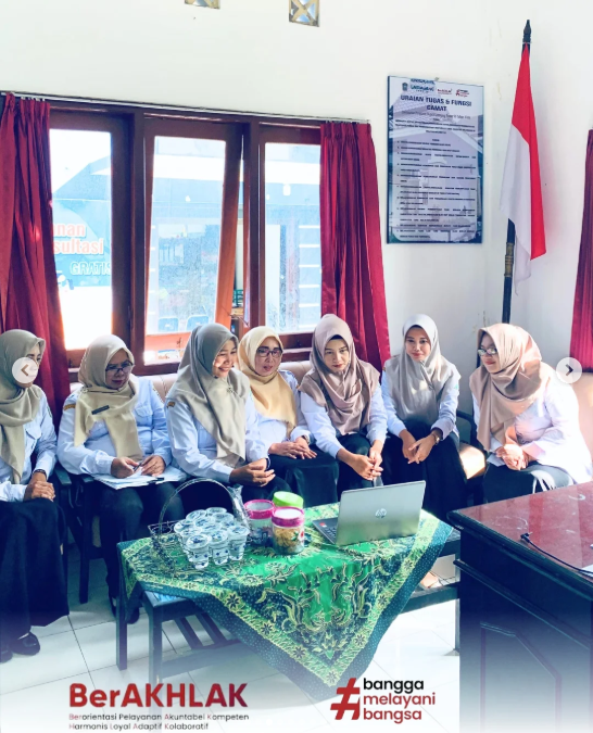 Kecamatan Lumajang mengikuti Webinar Cerdig (Cerdas Digital) 