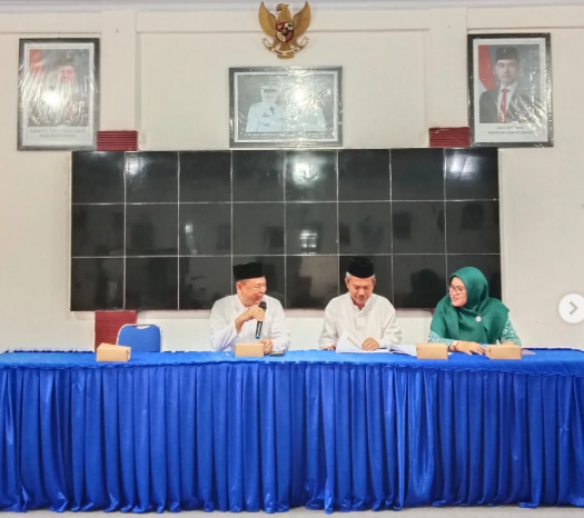 Camat Lumajang BUKA SOSIALISASI QUICK WIN KSPK Tingkat KECAMATAN