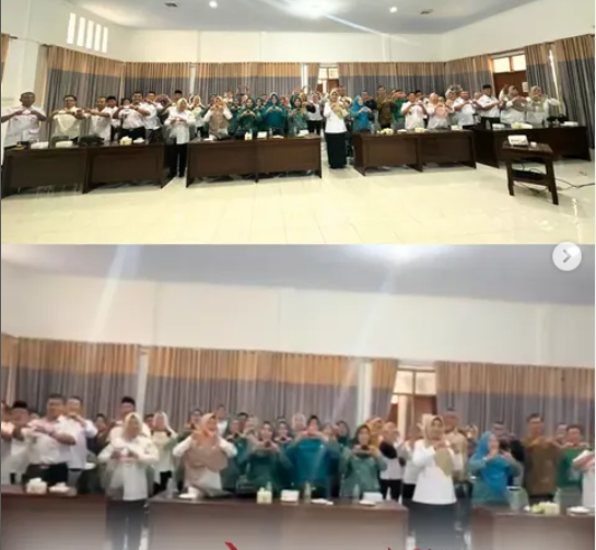 Ketua TP. PKK Kecamatan Lumajang menghadiri Grand Launching OMZ