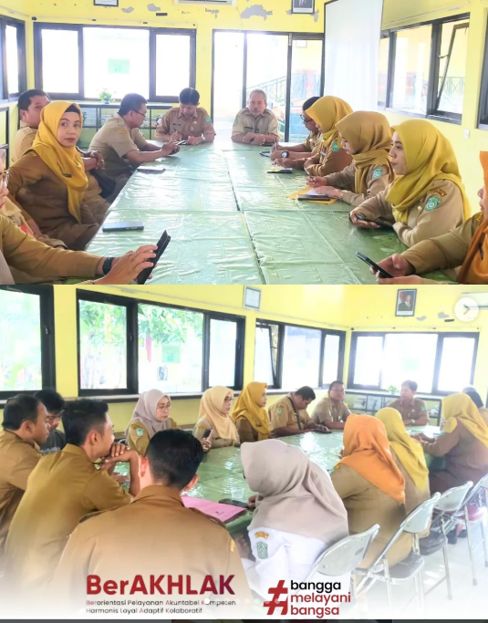 RAPAT STAF KECAMATAN LUMAJANG